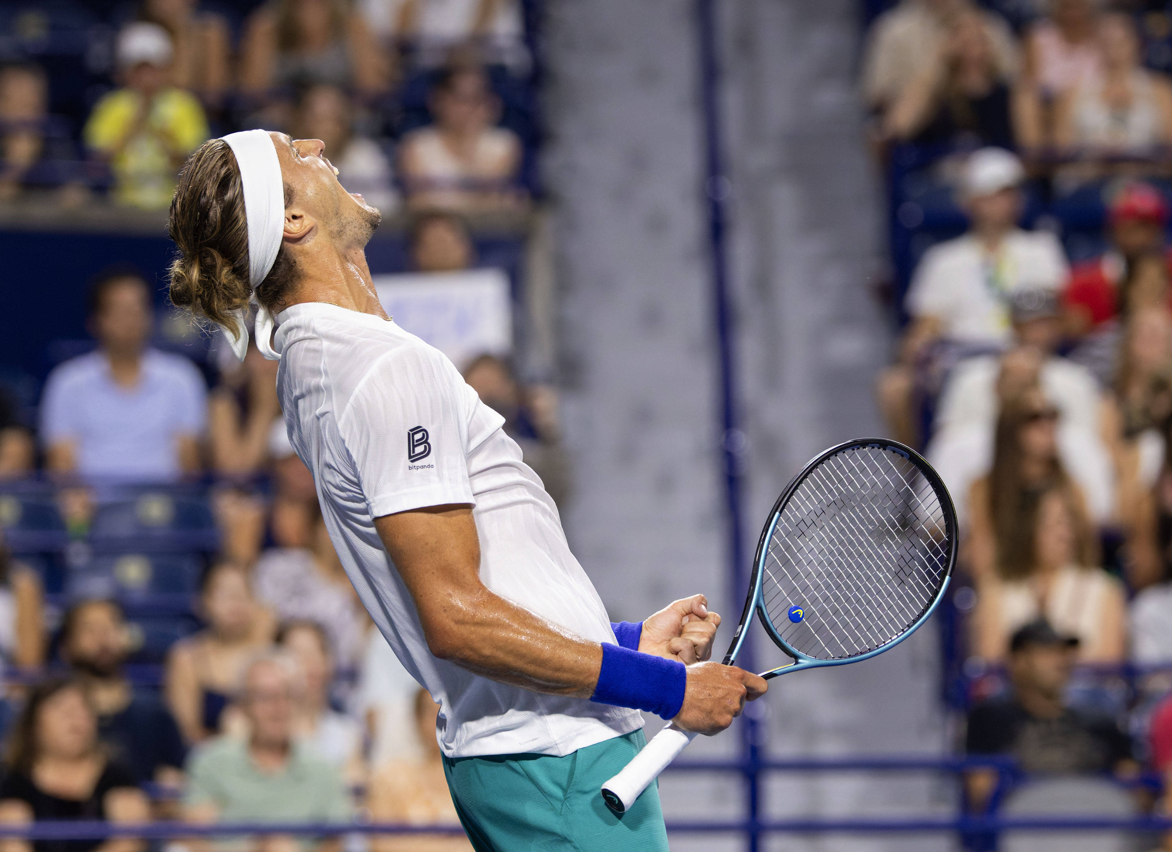 世界网球队绝杀美国网球队，兹维列夫完成帽子戏法