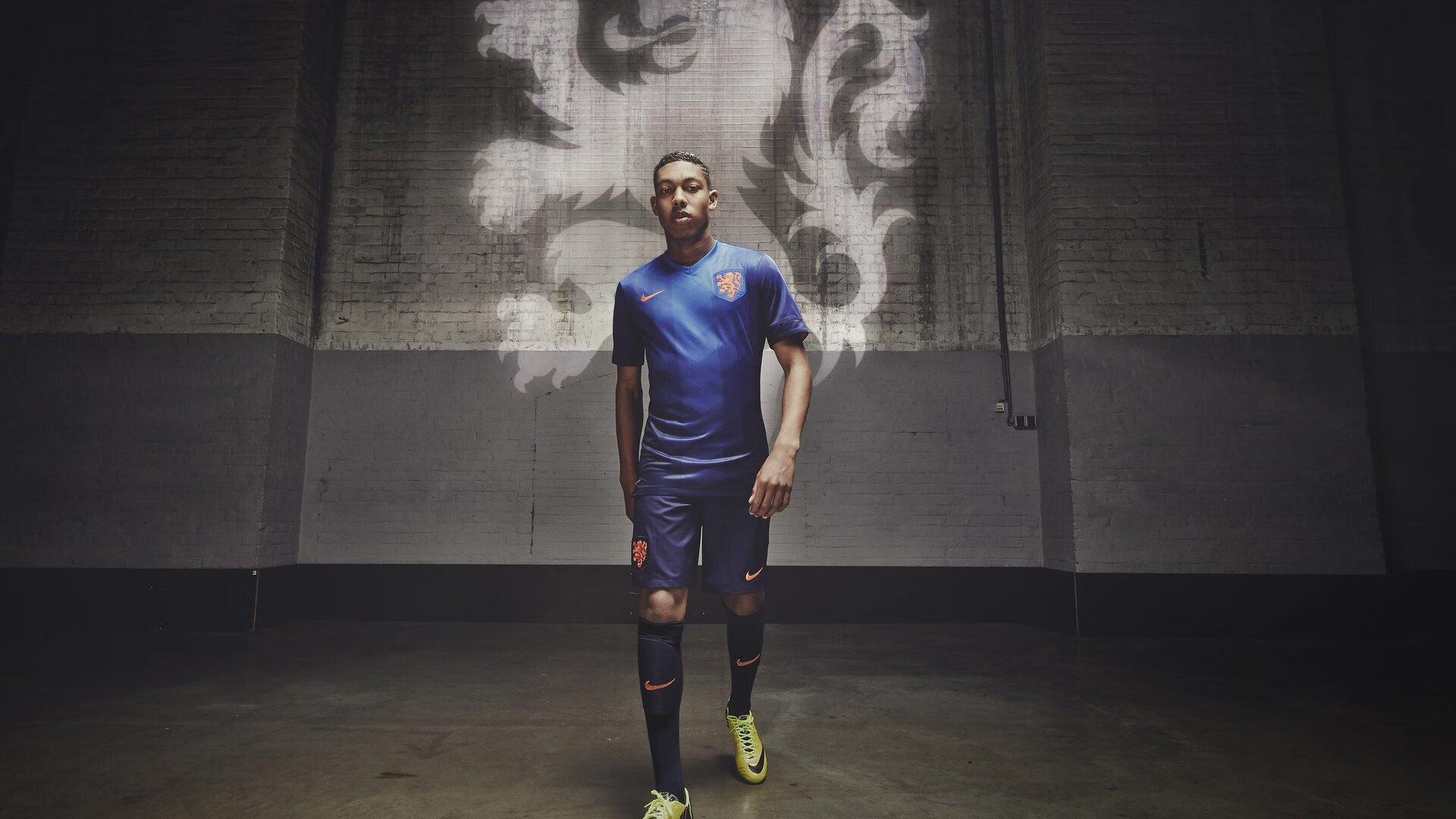 开云-1.8亿先生降维打击！弗拉霍维奇狂轰33+15+7，打牙买加如入无人之境